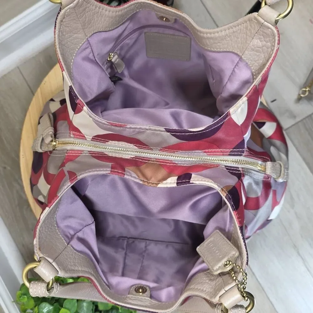 Coach Madison Op Art Maggie Shoulder Bag | Matching Wallet - Picture 11 of 16